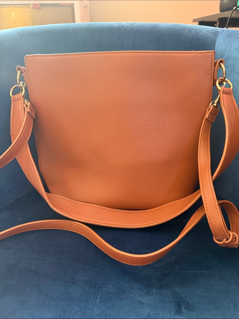 Leather Crossbody Bag in Cognac Brown - Casual Everyday Tote